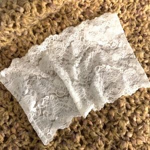 Ally Rose Topper, Stretch lace ‘tube’ top. Size medium. nylon/spandex